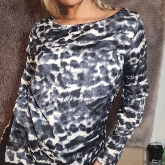 Blouse - Picture 2 of 3